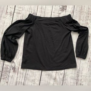 Blouson Off The Shoulder Top 
Size: S  Regular
Color: Black